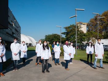 El equipo de UNSAM que trabaja en la vacuna contra el Covid-19. Foto: Twitter oficial de UNSAM.