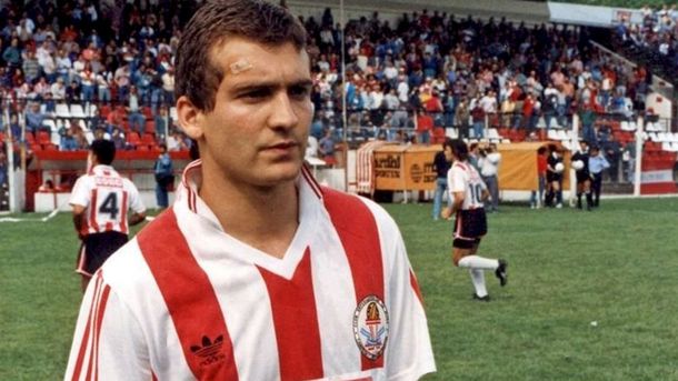 Paris dio sus primeros pasos en Estudiantes de La Plata. Paris dio sus primeros pasos en Estudiantes de La Plata.