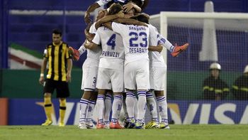 velez liquido a penarol y puso un pie en octavos de final velez liquido a penarol y puso un pie en octavos de final