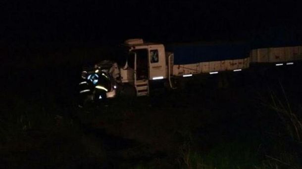Mueren cuatro árbitros en un accidente pero el Superclásico no se suspende