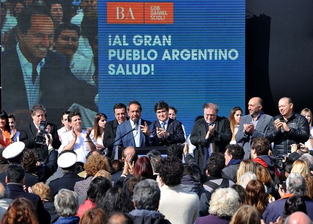 Scioli destacó a las UPA como la mayor transformación de salud pública
