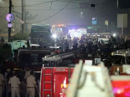 Atentado en India: murieron 8 personas por la explosión de un coche bomba en Nueva Delhi Atentado en India: murieron 8 personas por la explosión de un coche bomba en Nueva Delhi