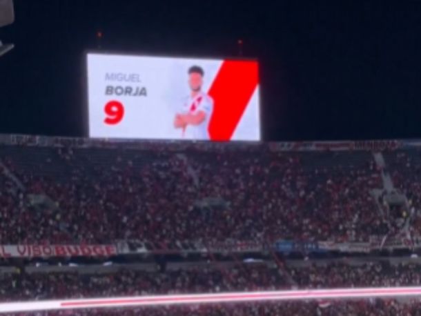 Silbidos para Miguel Borja en la previa de River ante Talleres en el Monumental