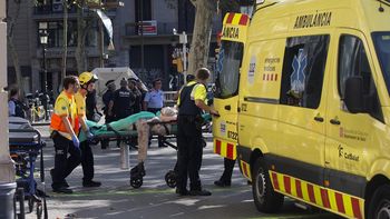 La familia de la argentina herida en Barcelona denuncia al Gobierno por abandono La familia de la argentina herida en Barcelona denuncia al Gobierno por abandono