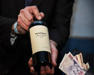Una botella de buen vino orgánico cuesta unos $300