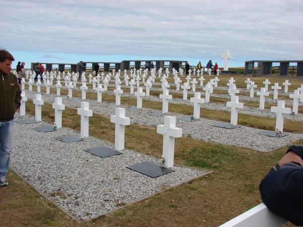 El Gobierno respondió al Reino Unido por la identificación de los caídos en Malvinas