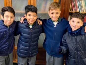 Gran gesto: cuatro niños encontraron 50 mil pesos y los devolvieron