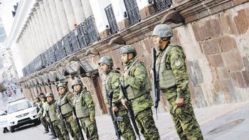 Las balaceras, secuestros, extorsiones, fugas de presos y motines carcelarios por ahora no ceden en Ecuador. Las balaceras, secuestros, extorsiones, fugas de presos y motines carcelarios por ahora no ceden en Ecuador.