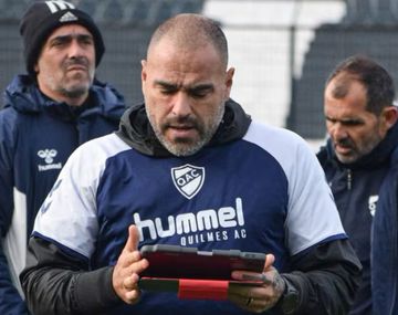 Escándalo en Quilmes: DT y presidente a las piñas