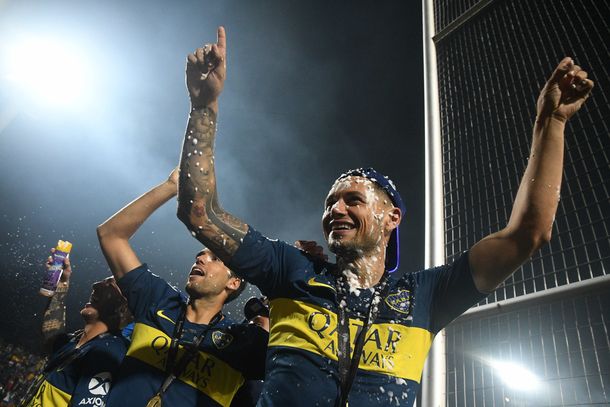 El desaforado mensaje de Mauro Zárate a Tevez tras ganar la Supercopa