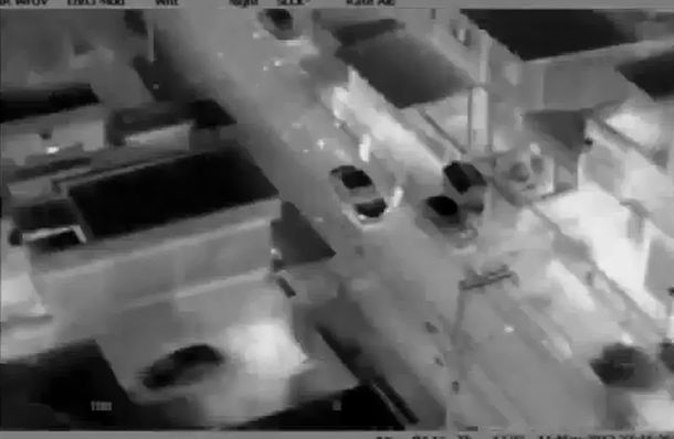 Impresionante tiroteo desde un helicóptero en una favela