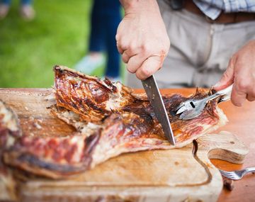 Este bodegón ofrece el mejor cordero a la cacerola y a un precio increíble.&nbsp;
