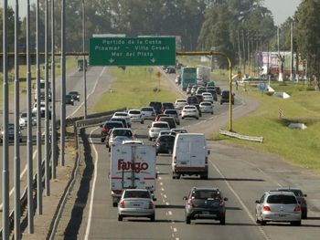 Arrancó el éxodo turístico por el recambio de quincena