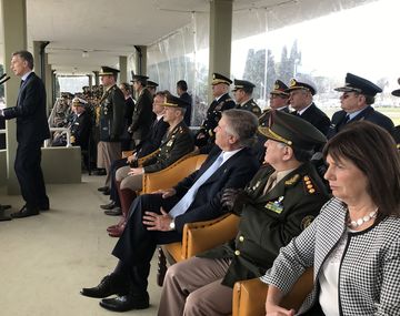 El Presidente admitió que quiere involucrar a las Fuerzas Armadas en tareas de seguridad