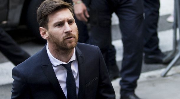 Andá a Panamá, devolvé la plata: así recibieron a Messi antes de declarar ante la Justicia