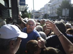 el fmi ofrecio a grecia una quita de su deuda del 30% el fmi ofrecio a grecia una quita de su deuda del 30%