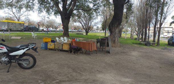 La parrilla que atendía el hombre asesinado