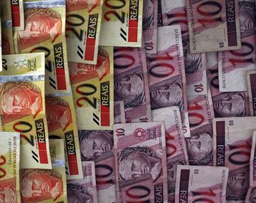 La cotización del dólar superó los 3 reales en el mercado de divisas de Brasil