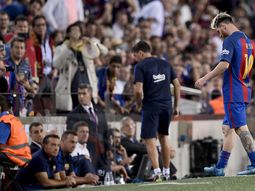 la peor noticia: messi se desgarro y no llega para jugar las eliminatorias la peor noticia: messi se desgarro y no llega para jugar las eliminatorias