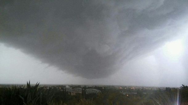 Pánico por audio que anuncia un tornado