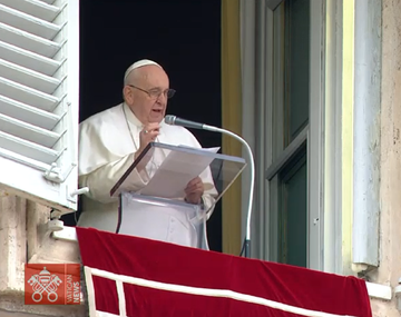 Francisco se manifestó cercano al pueblo ecuatoriano tras el trágico terremoto de este sábado