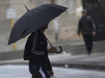 Rige alerta meteorológico por tormentas fuertes para la Ciudad y seis provincias