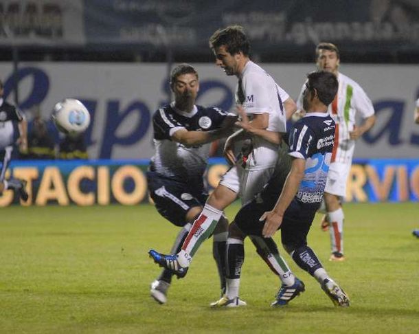 Gimnasia dio vuelta el partido y le ganó a Vélez en La Plata