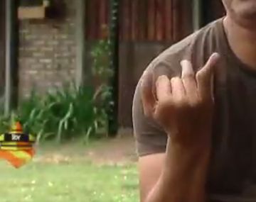 ¡Qué dolor! Así le quedaron las manos a un famoso arquero