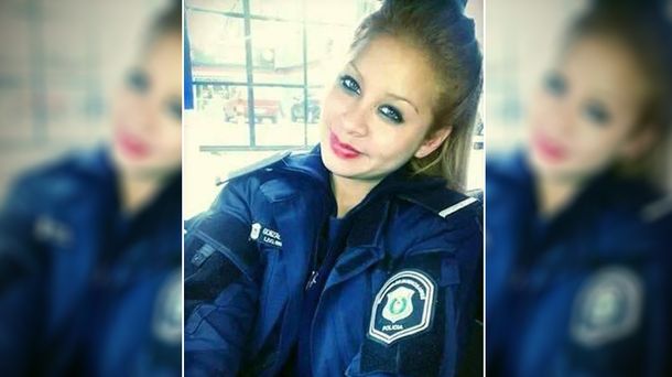 Se recupera la mujer policía que fue atropellada tres veces por ladrones 