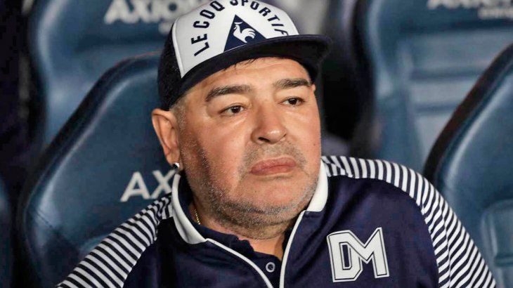 Maradona: la médica de la prepaga dijo que nadie pidió una internación domiciliaria y apuntó a Luque y Cosachov