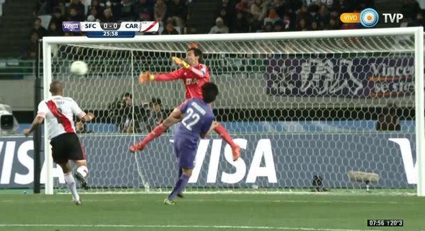 ¡San Barovero! Mirá las atajadas que salvaron a River