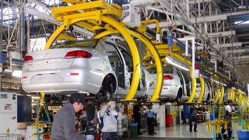 autopartista multinacional cerro su planta en san luis: echo a sus trabajadores por whatsapp autopartista multinacional cerro su planta en san luis: echo a sus trabajadores por whatsapp