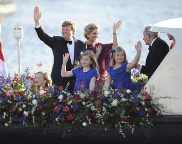 Las mejores fotos de la coronación de Máxima