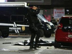 Brasil: robo, tiroteo y toma de rehenes en la madrugada