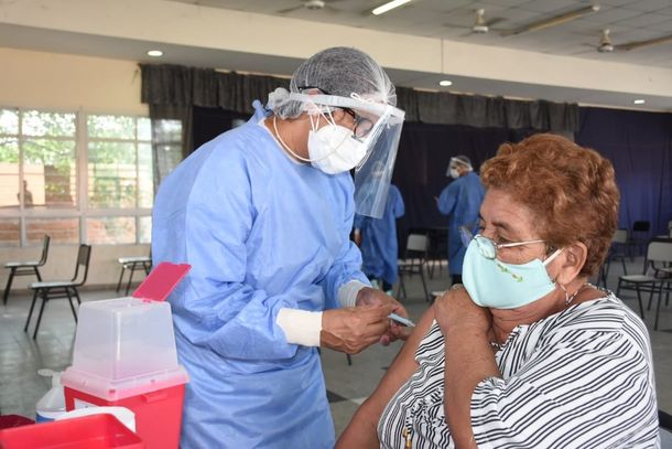 La Ciudad abrió la inscripción para la vacunación de docentes