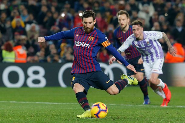 Lionel Messi marcó de penal ante el Valladolid