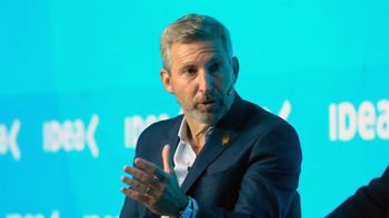 Rogelio Frigerio en el Coloquio de IDEA. Rogelio Frigerio en el Coloquio de IDEA.