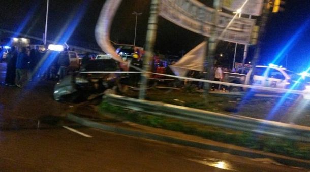 Un micro trucho atropelló y mató a dos chicas que salían del colegio