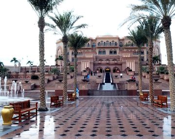 La estadía de CFK está a cargo de los Emiratos Árabes