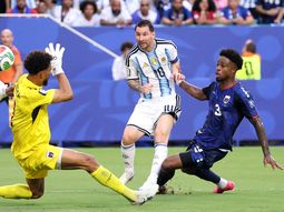 La genialidad de Lionel Messi para el 1-0 de la Selección Argentina ante Cabo Verde La genialidad de Lionel Messi para el 1-0 de la Selección Argentina ante Cabo Verde