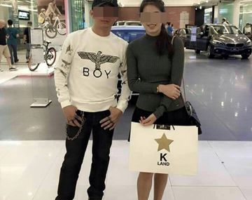 Un gangster amenaza a adolescentes