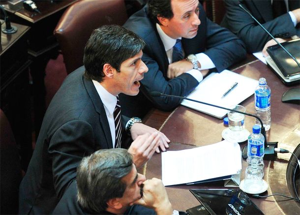 Abal Medina: Nuestra economía da claros síntomas de seguir creciendo