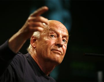 Galeano participa de las elecciones internas en Uruguay
