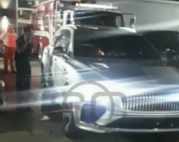 Messi se fue manejando del estadio tras pedir el cambio en el primer tiempo