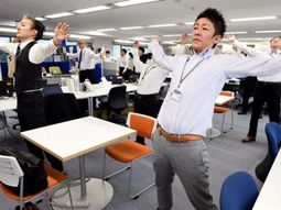 Experimento con resultados prometedores: Japón redujo la semana laboral a 4 días y la productividad aumentó 40%