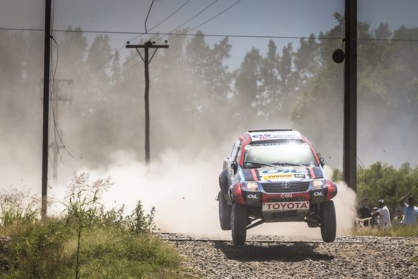 Así vivió el Dakar 2015 el equipo Toyota Oil C5N