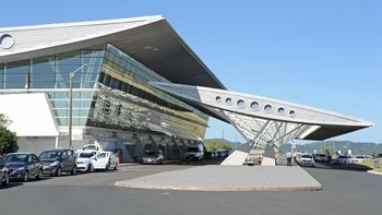 Paranair llegará con sus aviones a Punta del Este entre diciembre de 2023 y febrero de 2024. Paranair llegará con sus aviones a Punta del Este entre diciembre de 2023 y febrero de 2024.