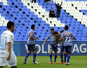Godoy Cruz goleó a Temperley en Mendoza y volvió al triunfo