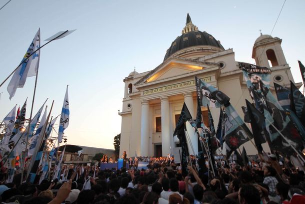 El Gobierno negó que la Iglesia impidiera utilizar la Basílica de Itatí