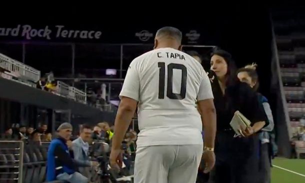 Chiqui Tapia y Usain Bolt protagonizaron el momento viral del Partido de las Leyendas de Conmebol